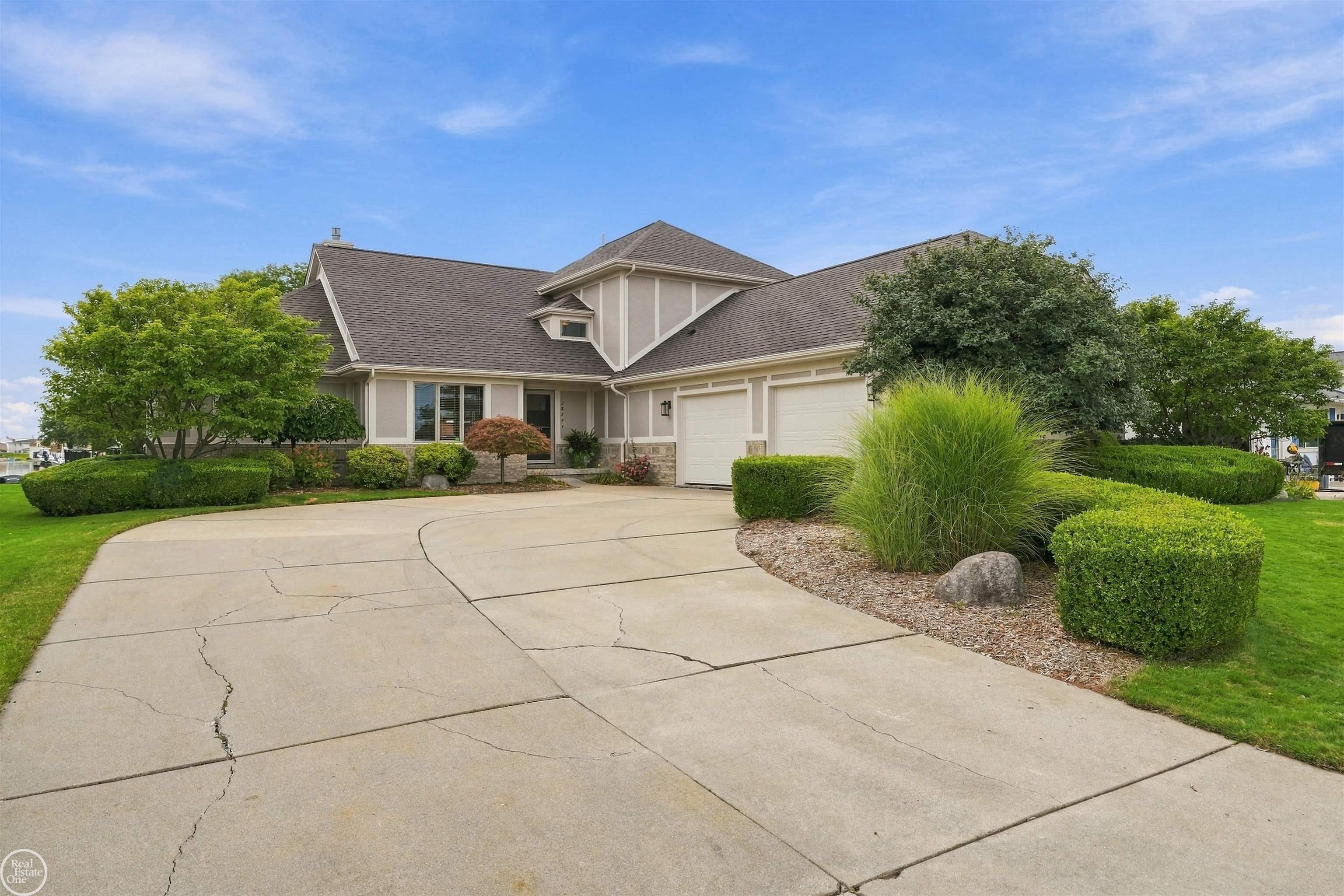 38744 Venetian Drive