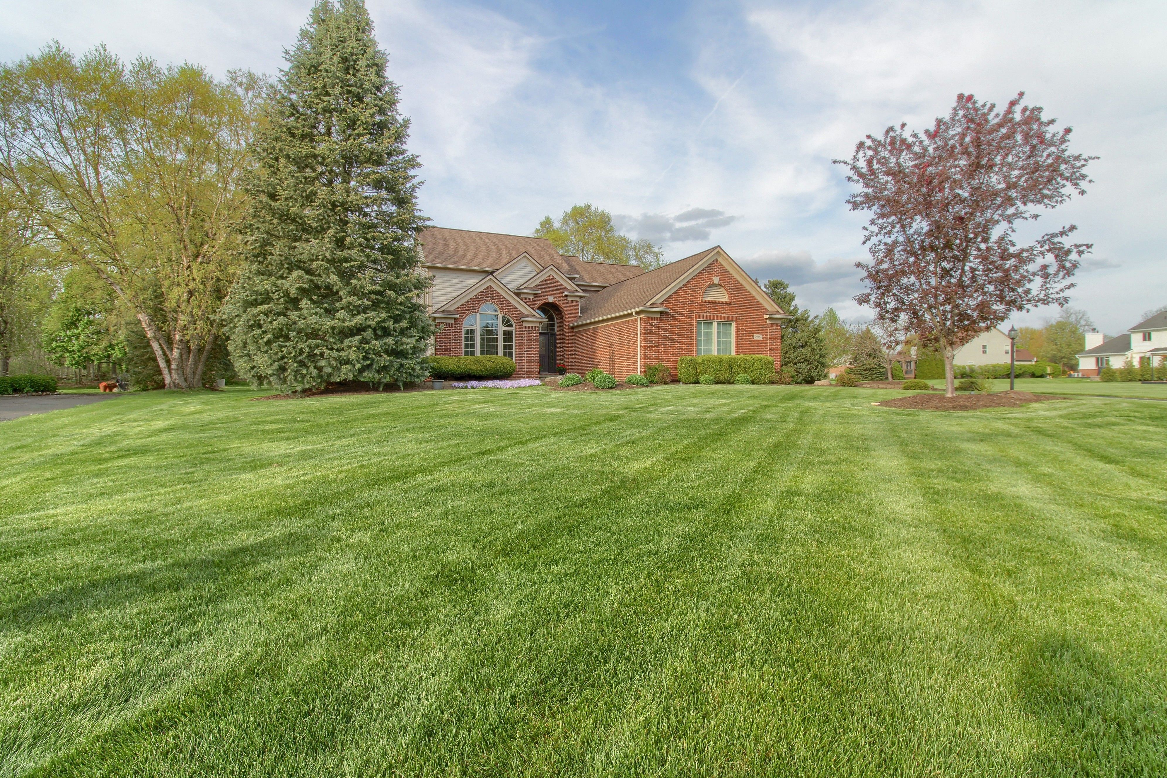 21979 N LYON Trail