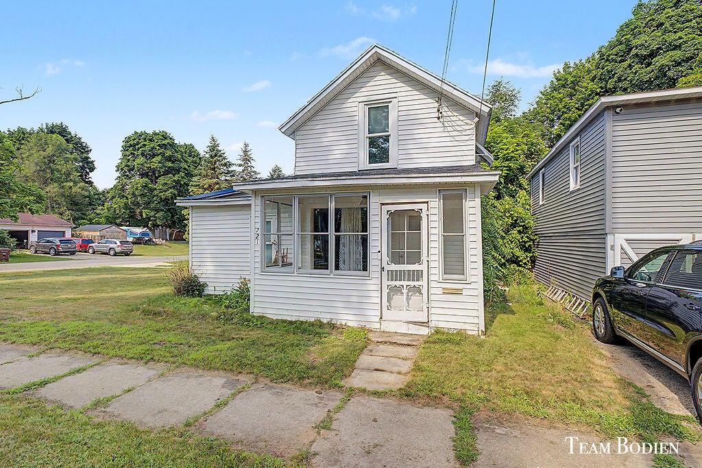 721 Pearl Street