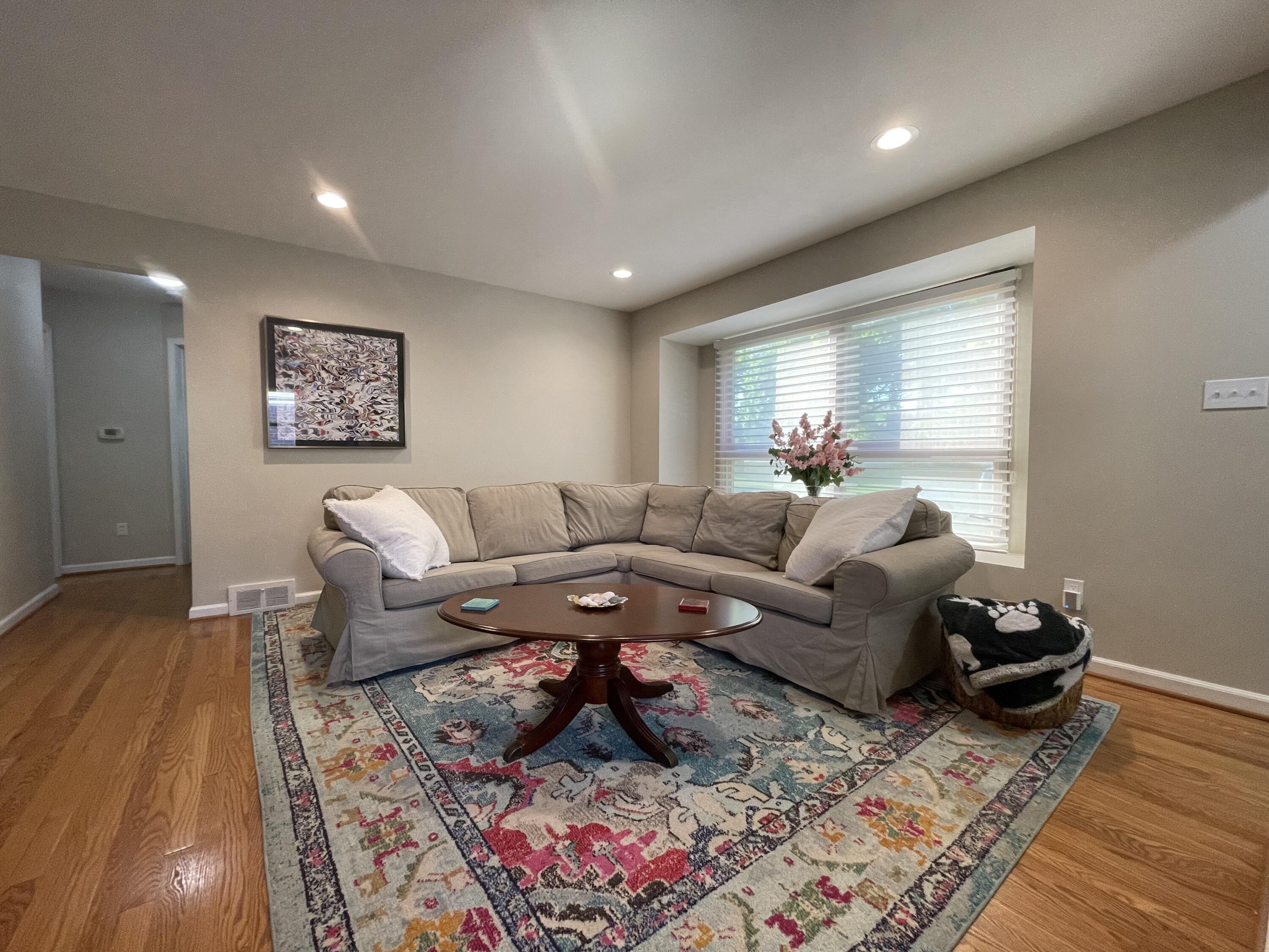 307 Jeffrey Avenue