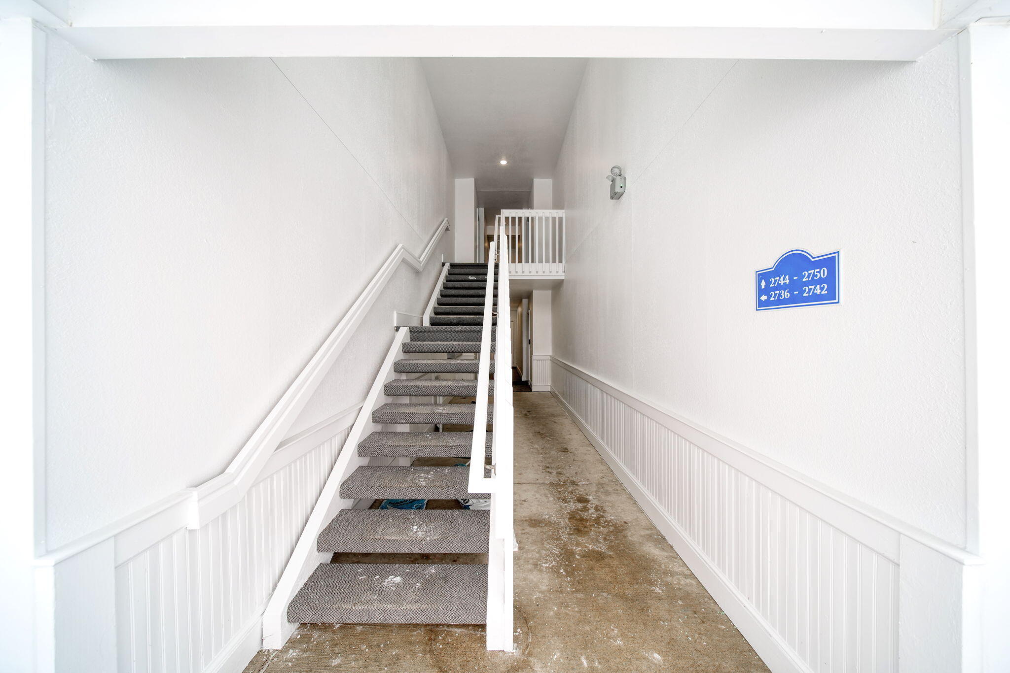 2738 S Knightsbridge Circle