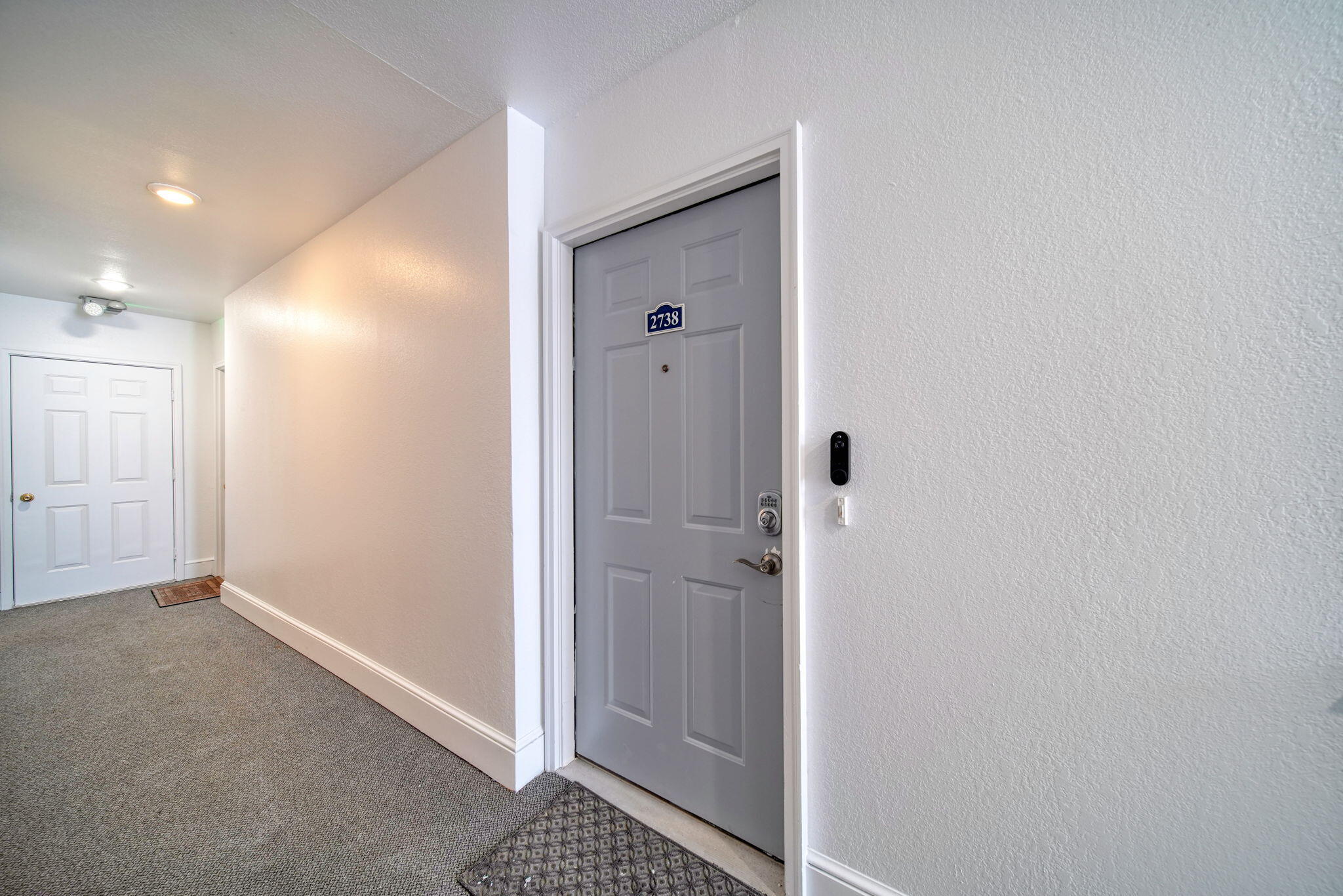 2738 S Knightsbridge Circle