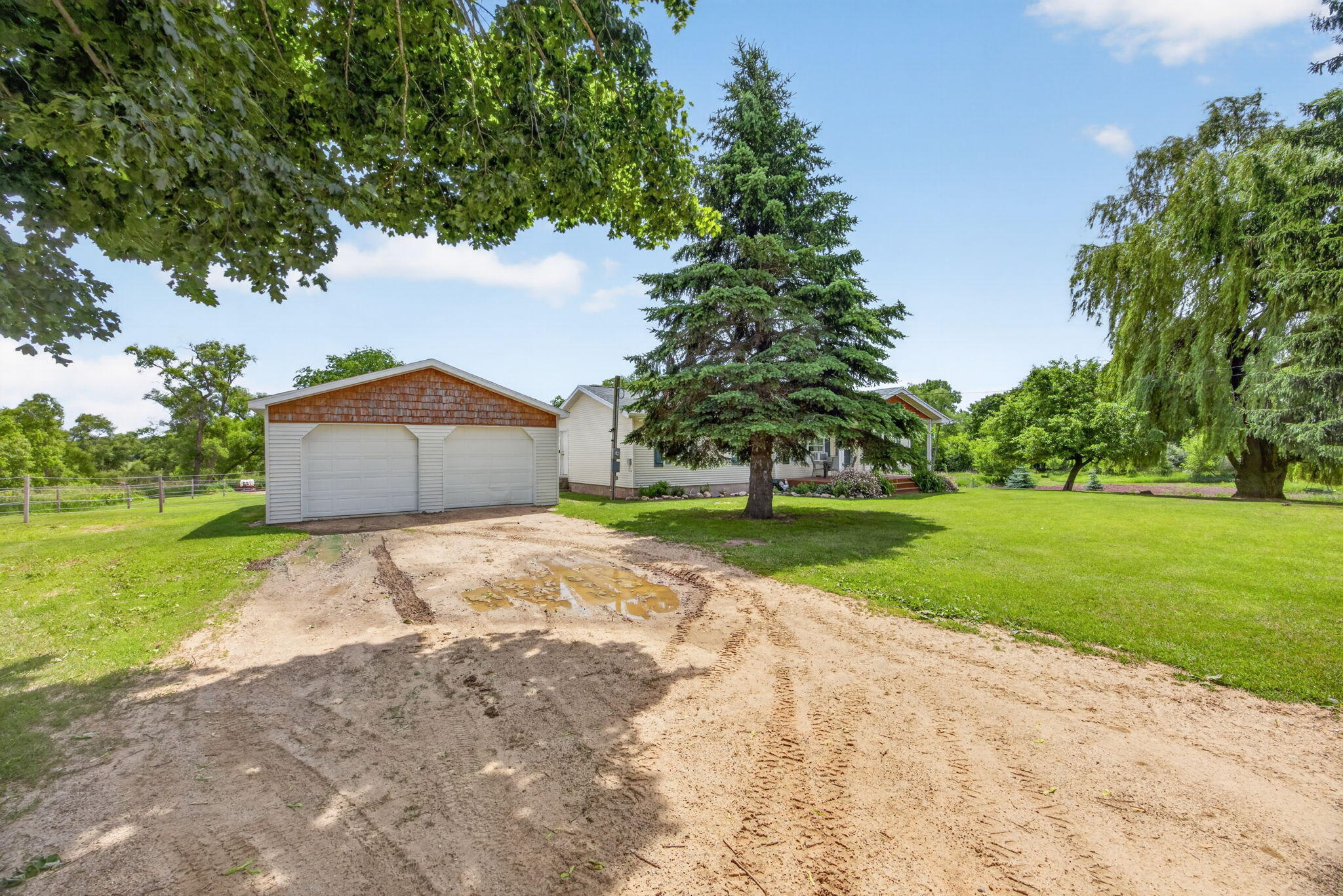 5110 N Cedar Lake Road NE