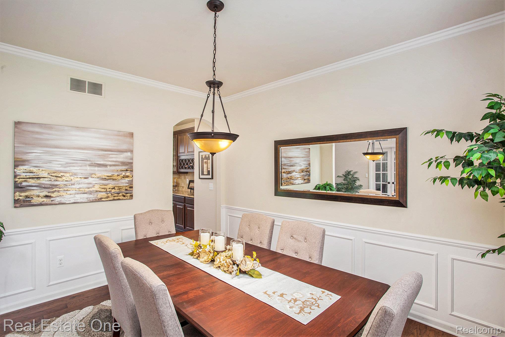 589 Rumson Court