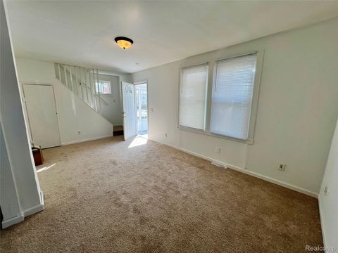 7027 Meadow Avenue Warren City MI 48091