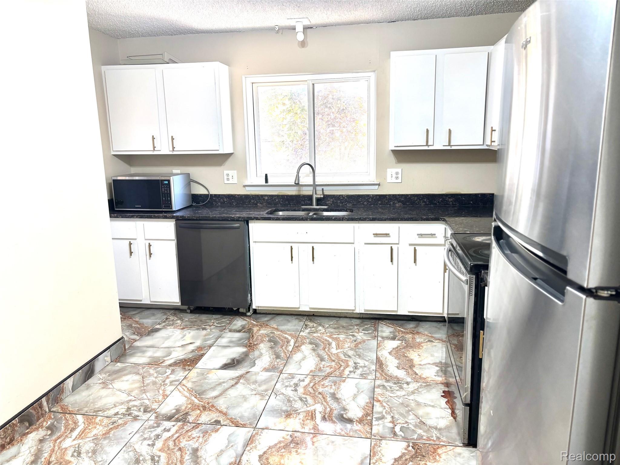 27845 Berrywood Lane Farmington Hills