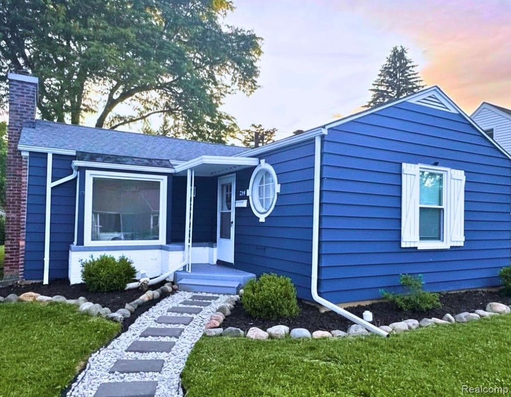 234 Draper Avenue