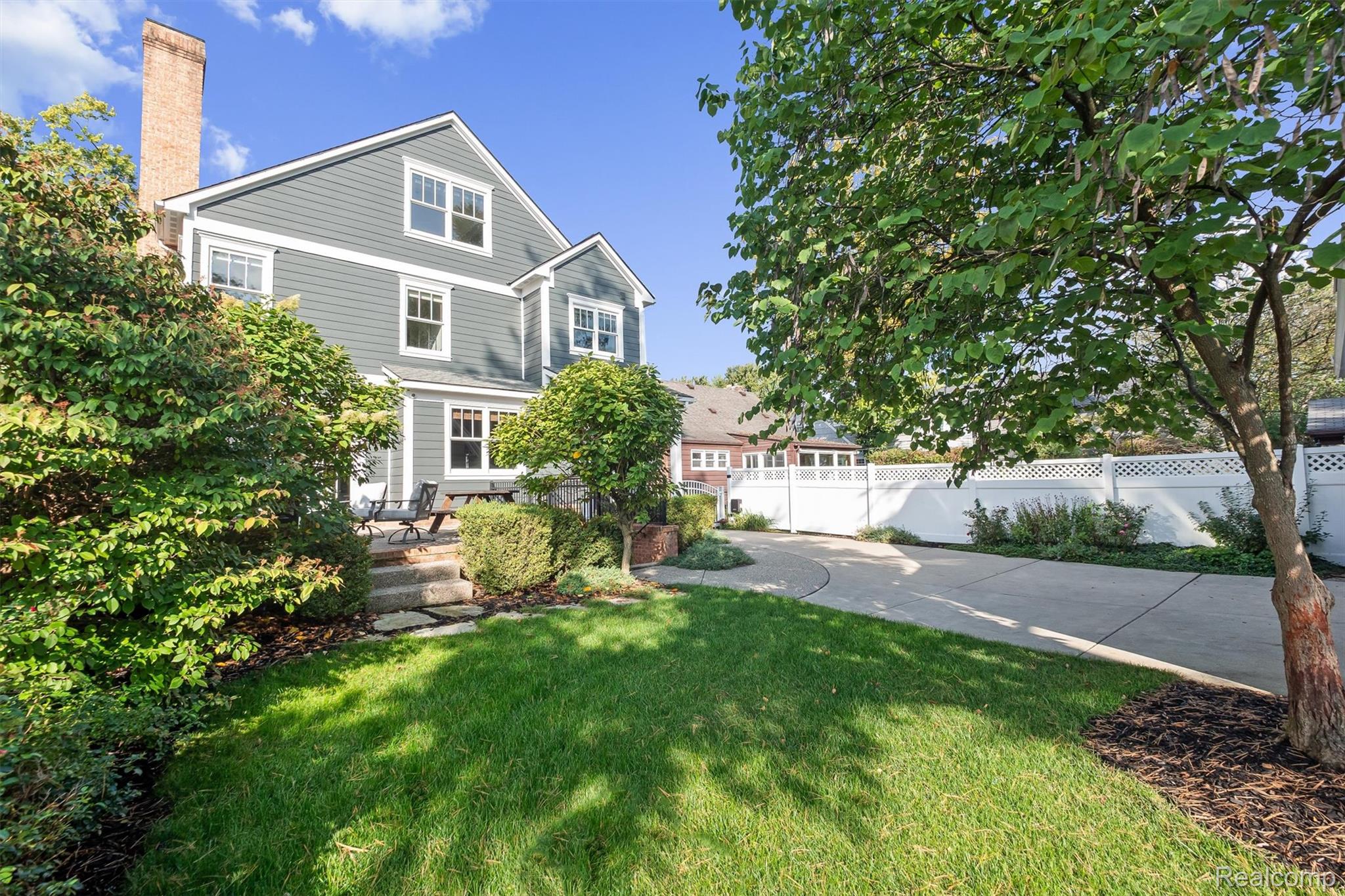 1485 CEDAR Drive