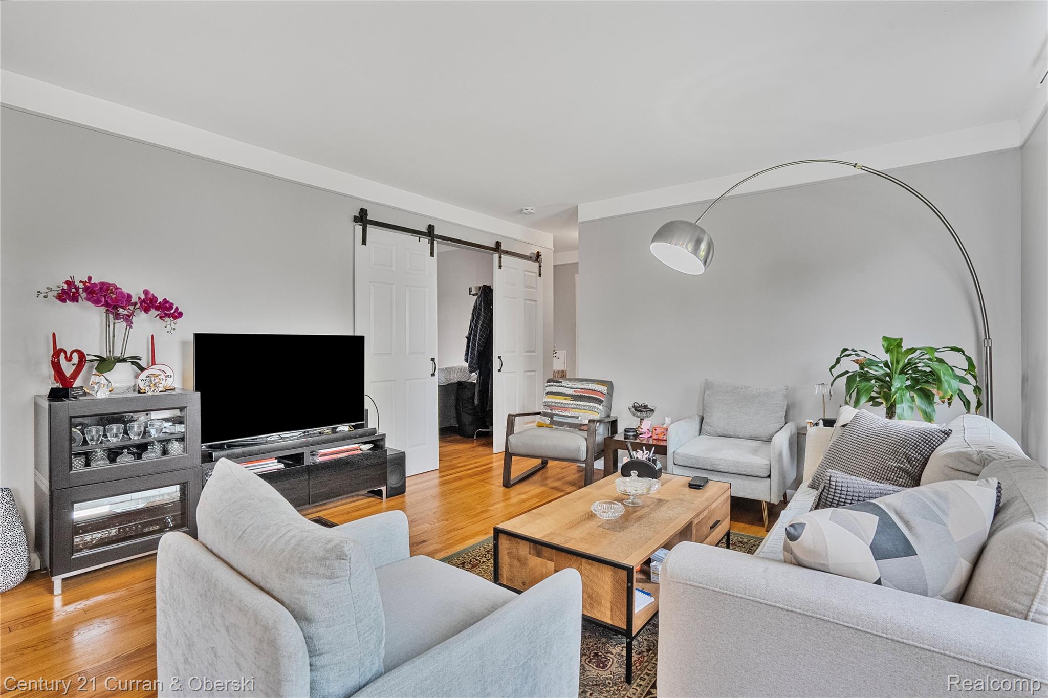 25015 Chernick Street