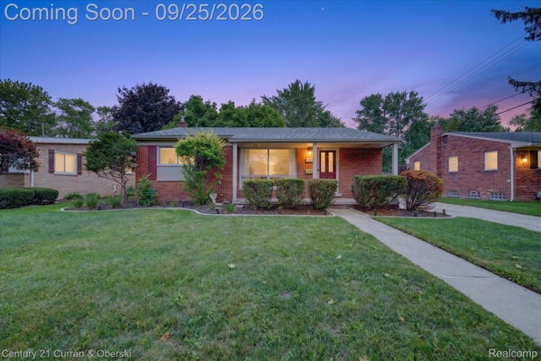 1382 KEY WEST DR, TROY, MI 48083 - Image ee7e2b9c6da0e5cb1acf80937ccf90e2/1235860411