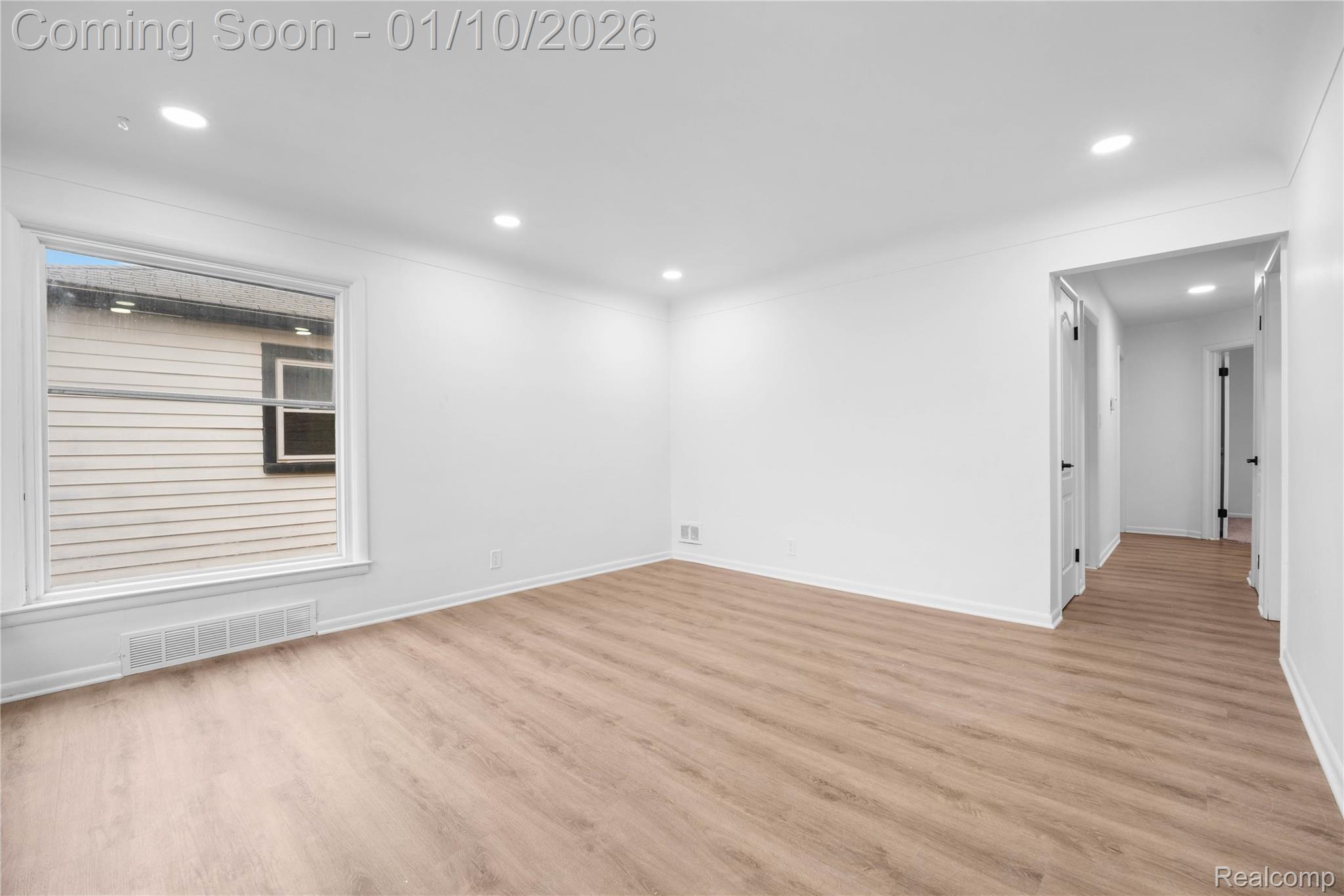 2121 Buckingham Avenue