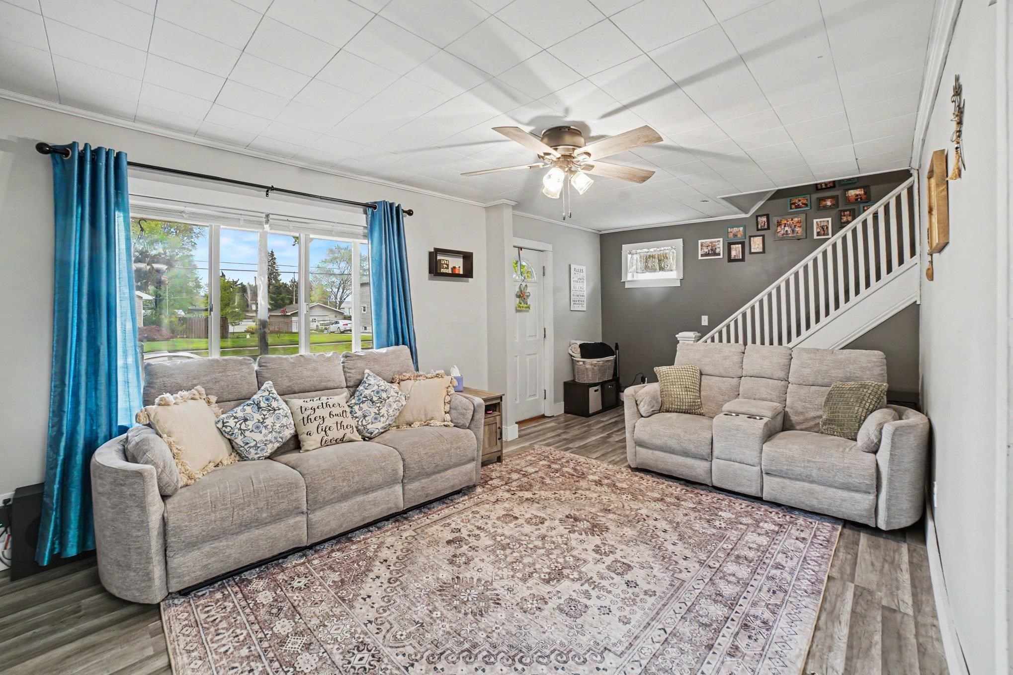 707 N Republic Avenue