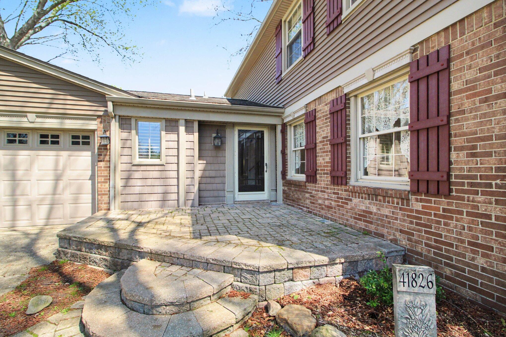 41826 Sunnydale Lane