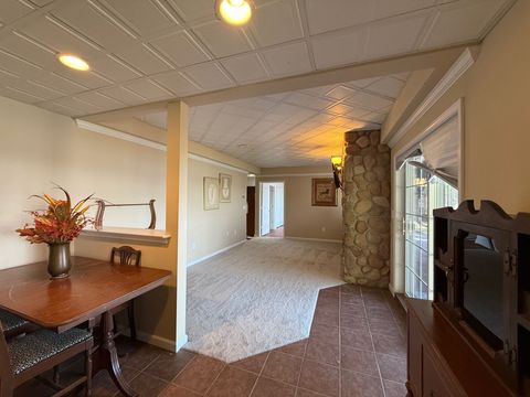 listing image 83