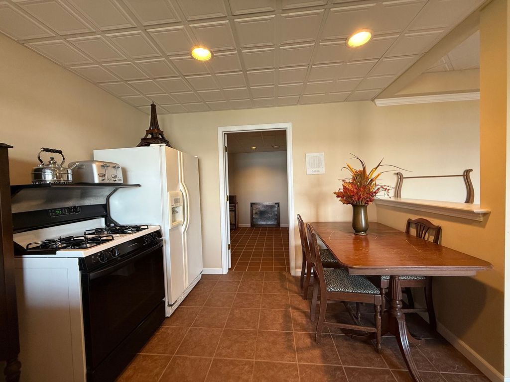 listing image 81