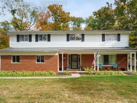 Photo of 47848 Sonnett Street, Macomb Township, MI 48042 (MLS # 20251046098)