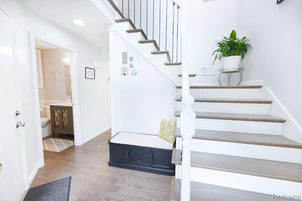 1880 W Liberty Street