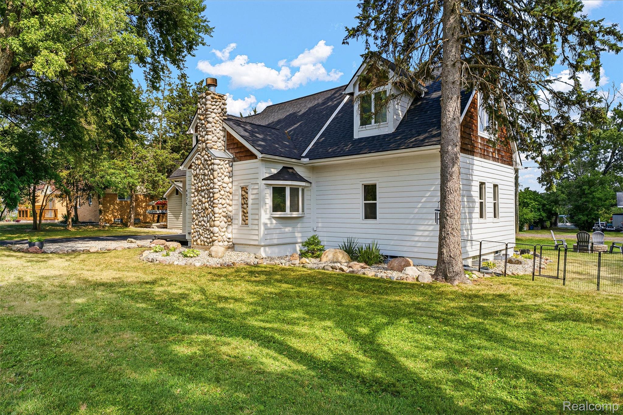 4075 Green Lake Road