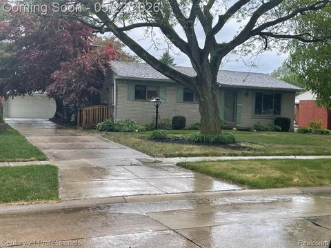 14425 Stonehouse Avenue Livonia City MI 48154