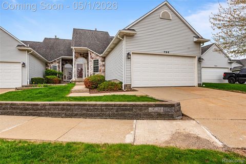 766 Challenging Trail South Lyon City MI 48178