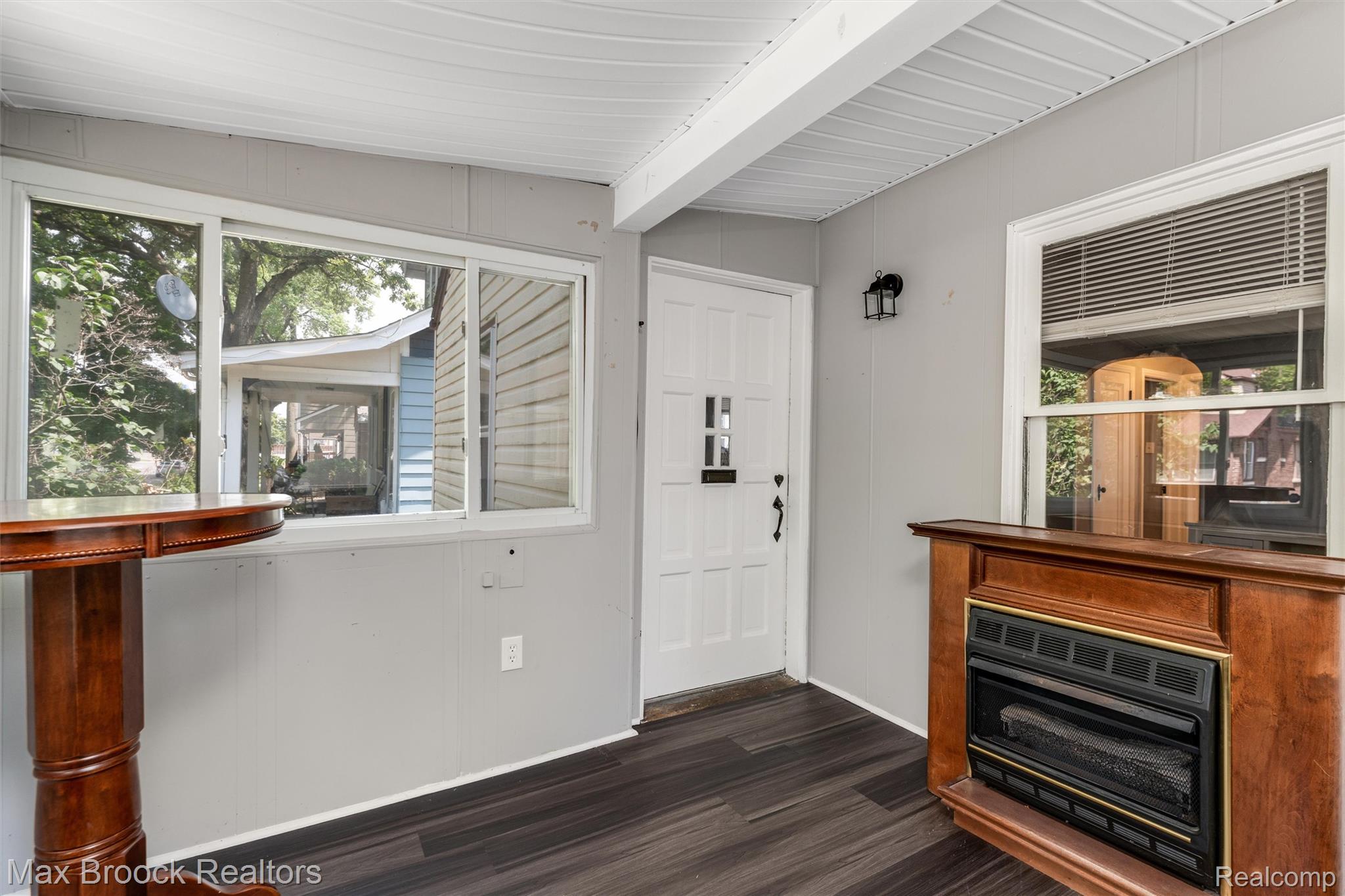 201 W Webster Street