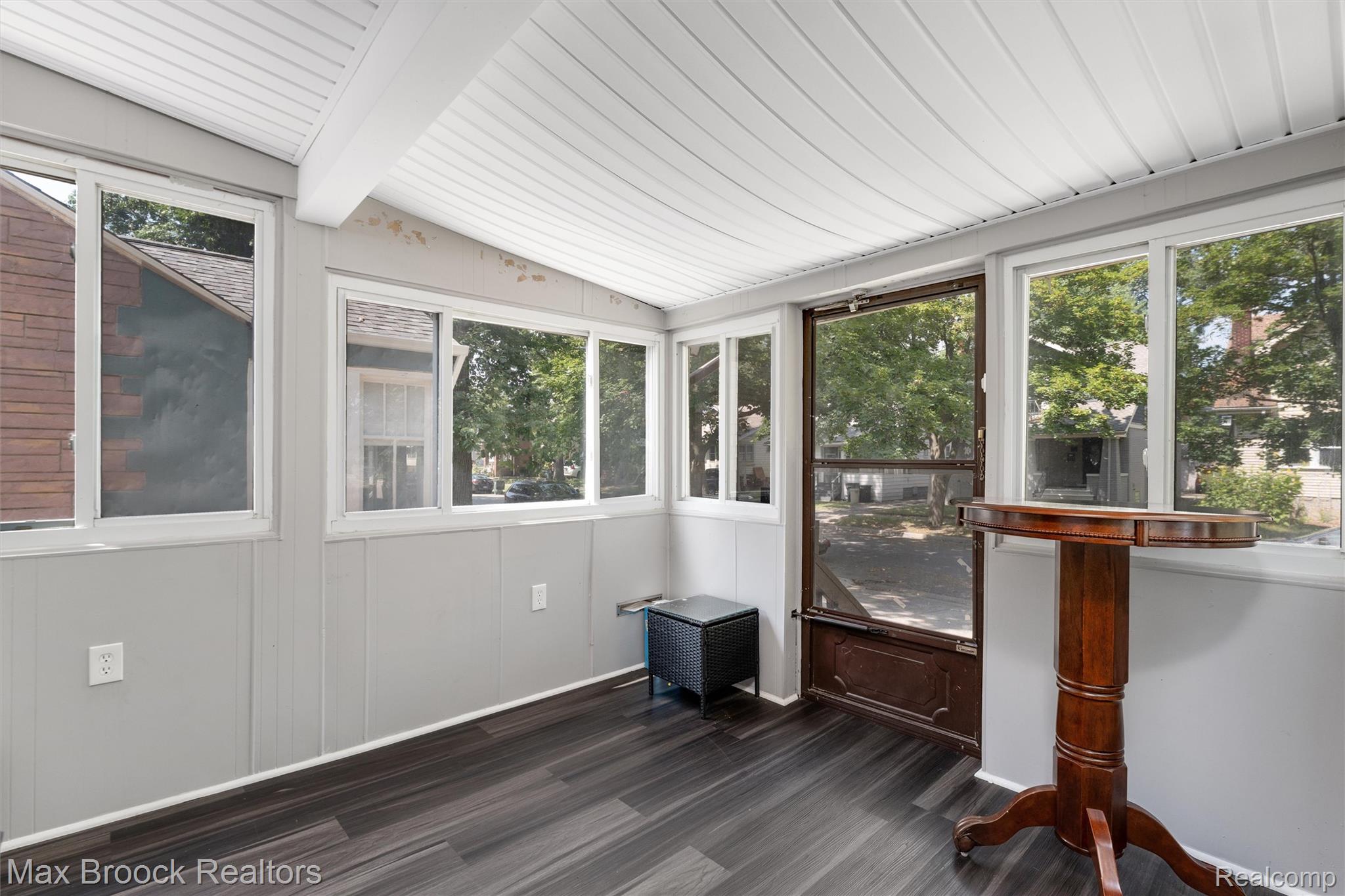 201 W Webster Street