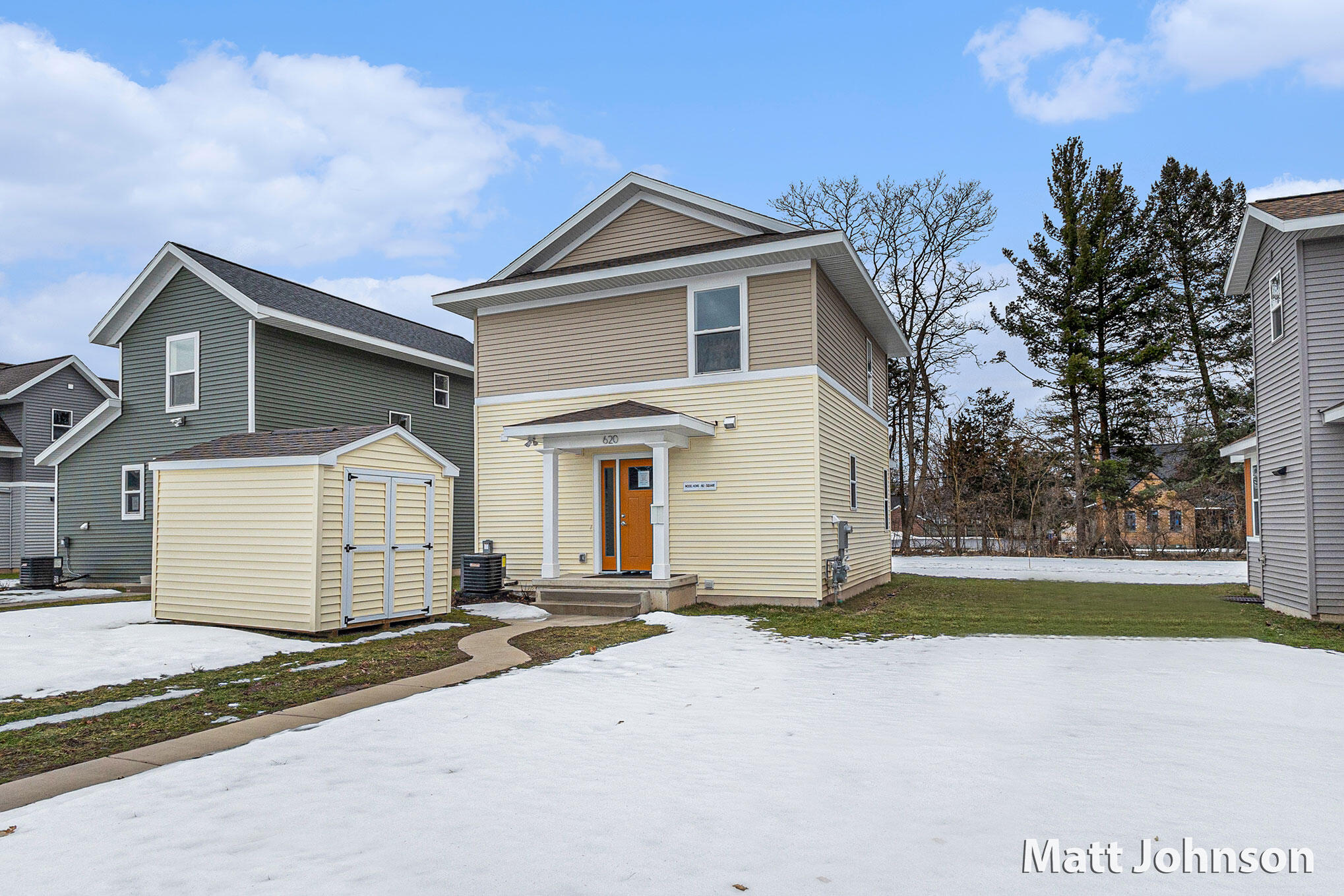 2098 Linden Avenue SE