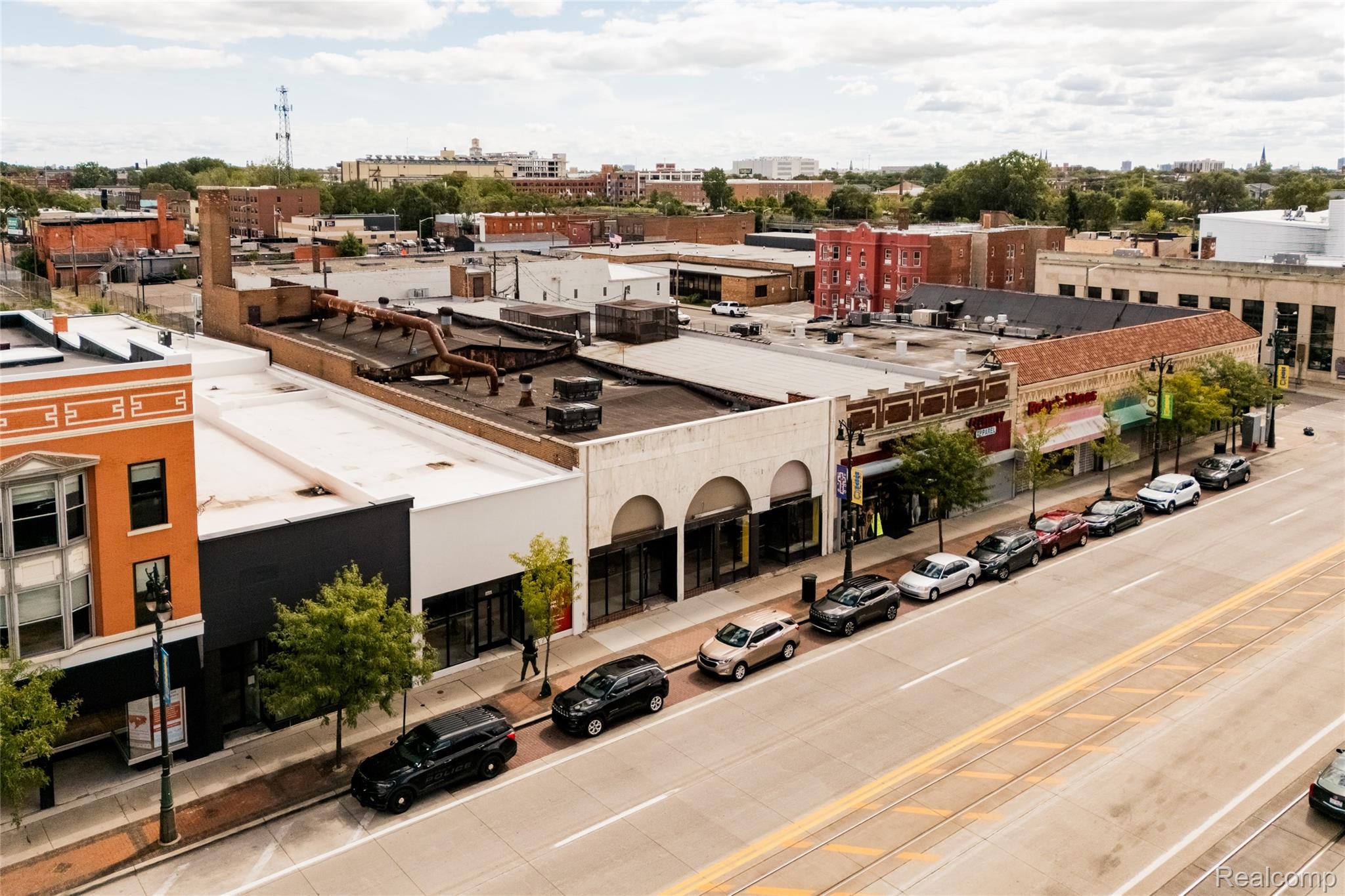 6532 Woodward Avenue