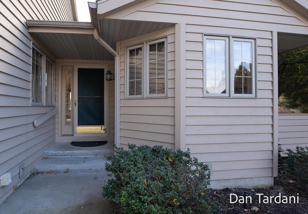 1648 E Harbour Towne Circle