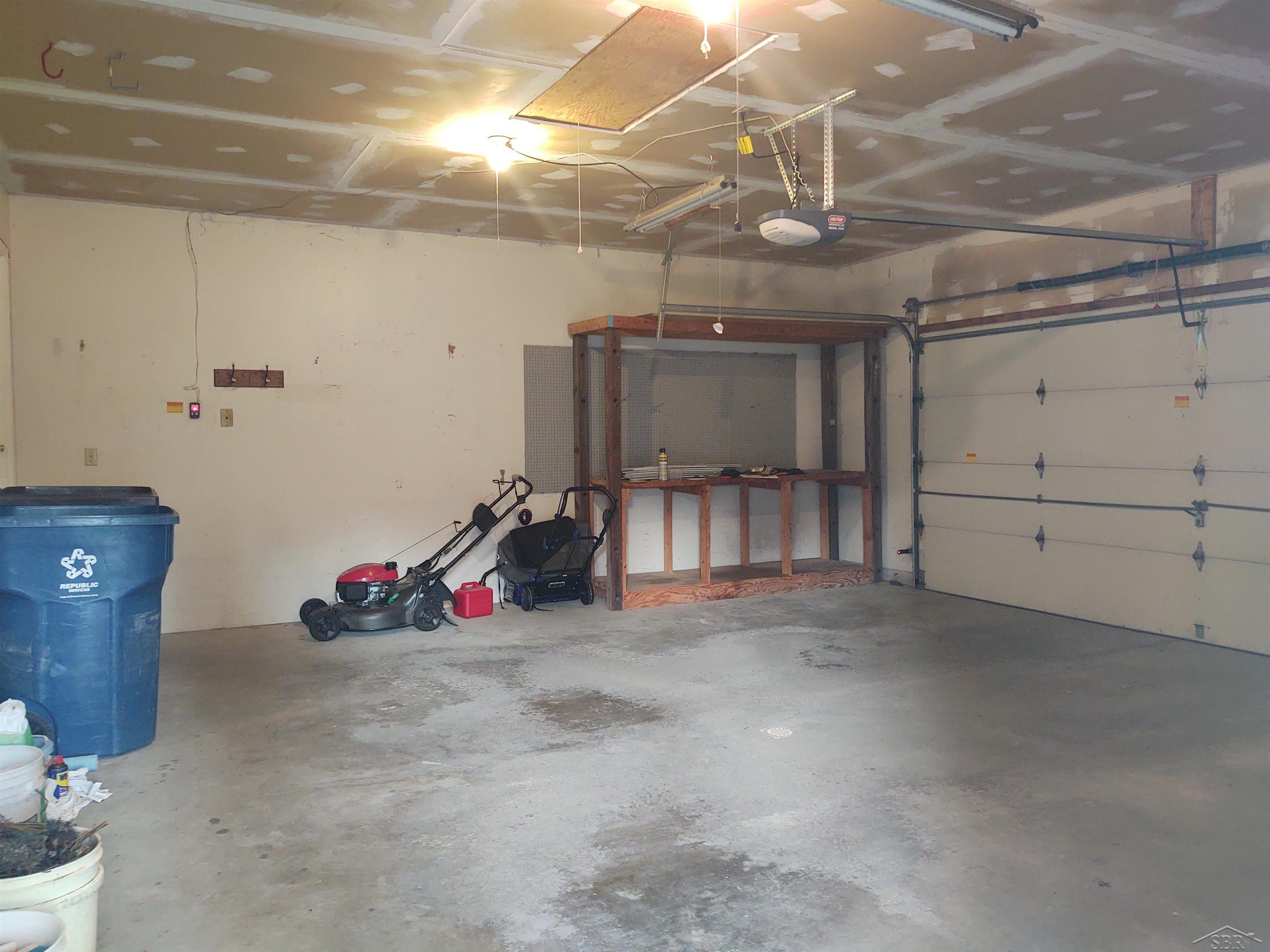 661 E. Beaver Rd.