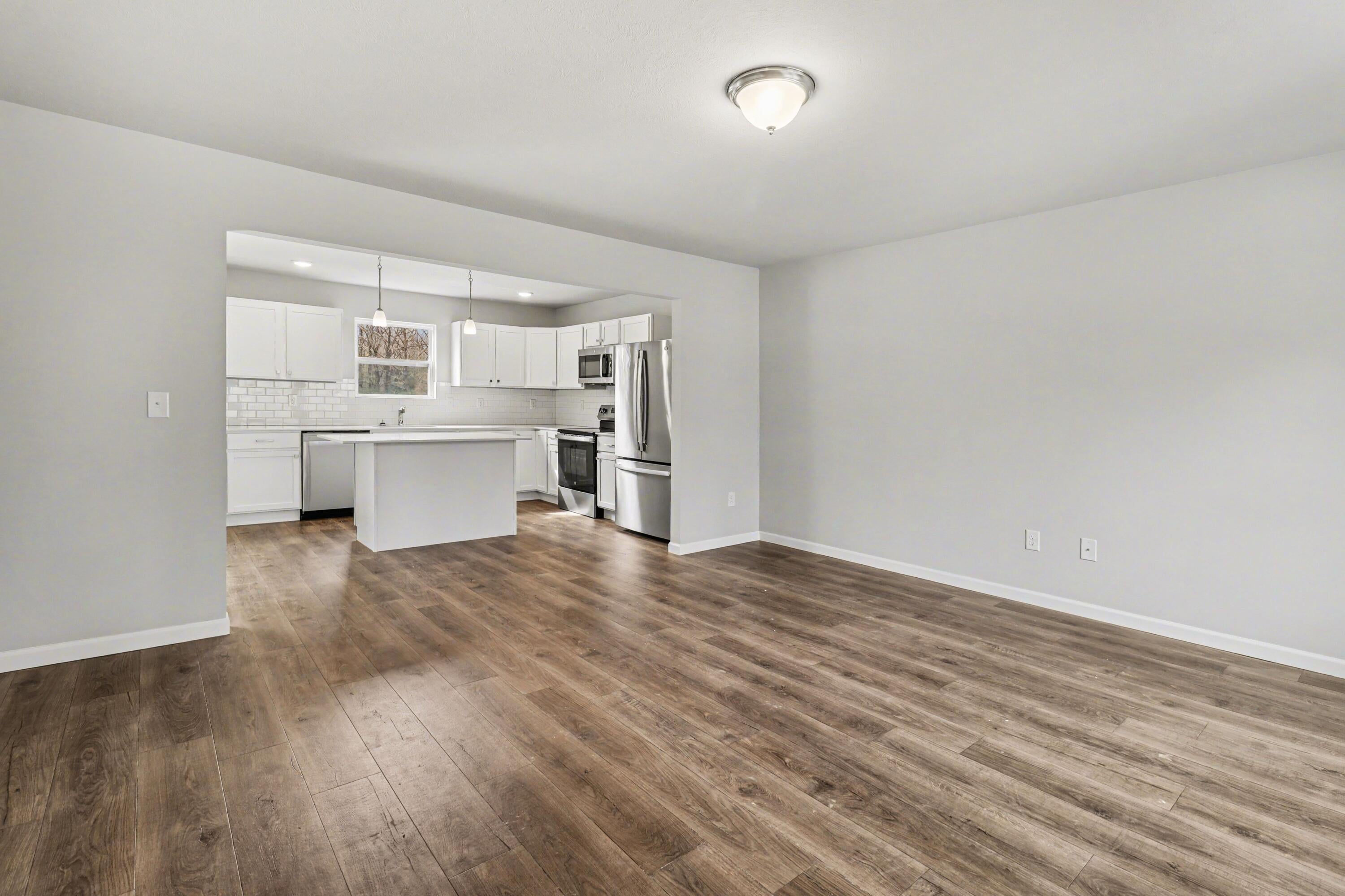16377 Mitchell Crk Trail