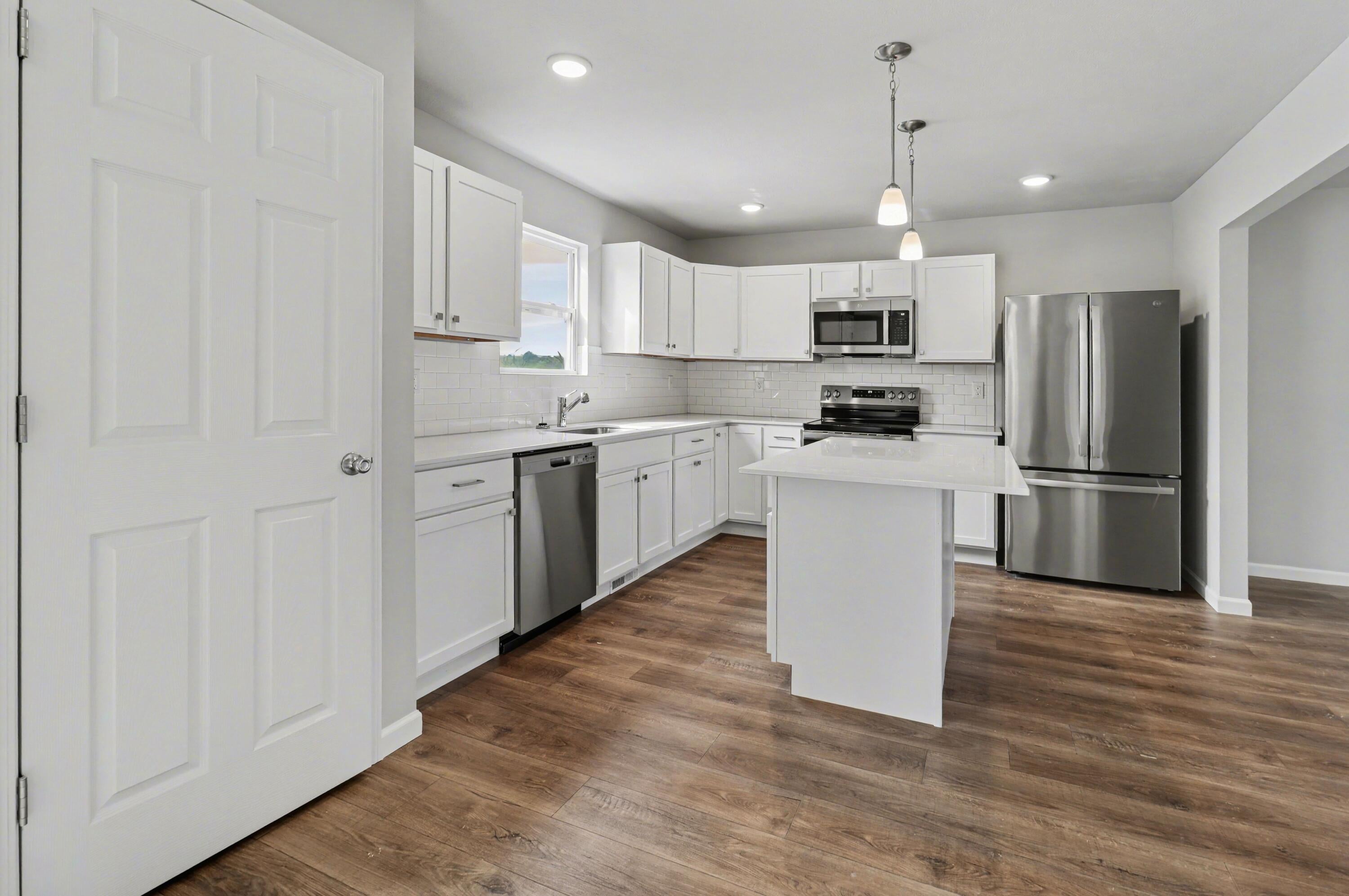 16377 Mitchell Crk Trail