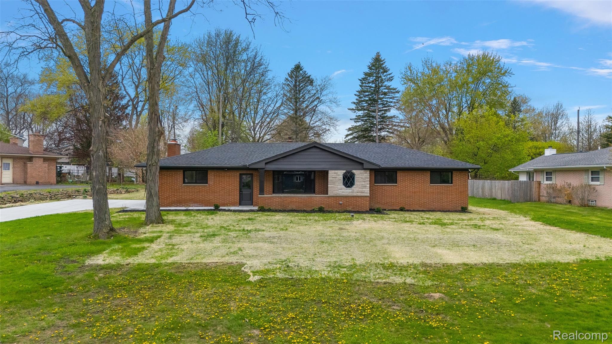 6141 Paramus
