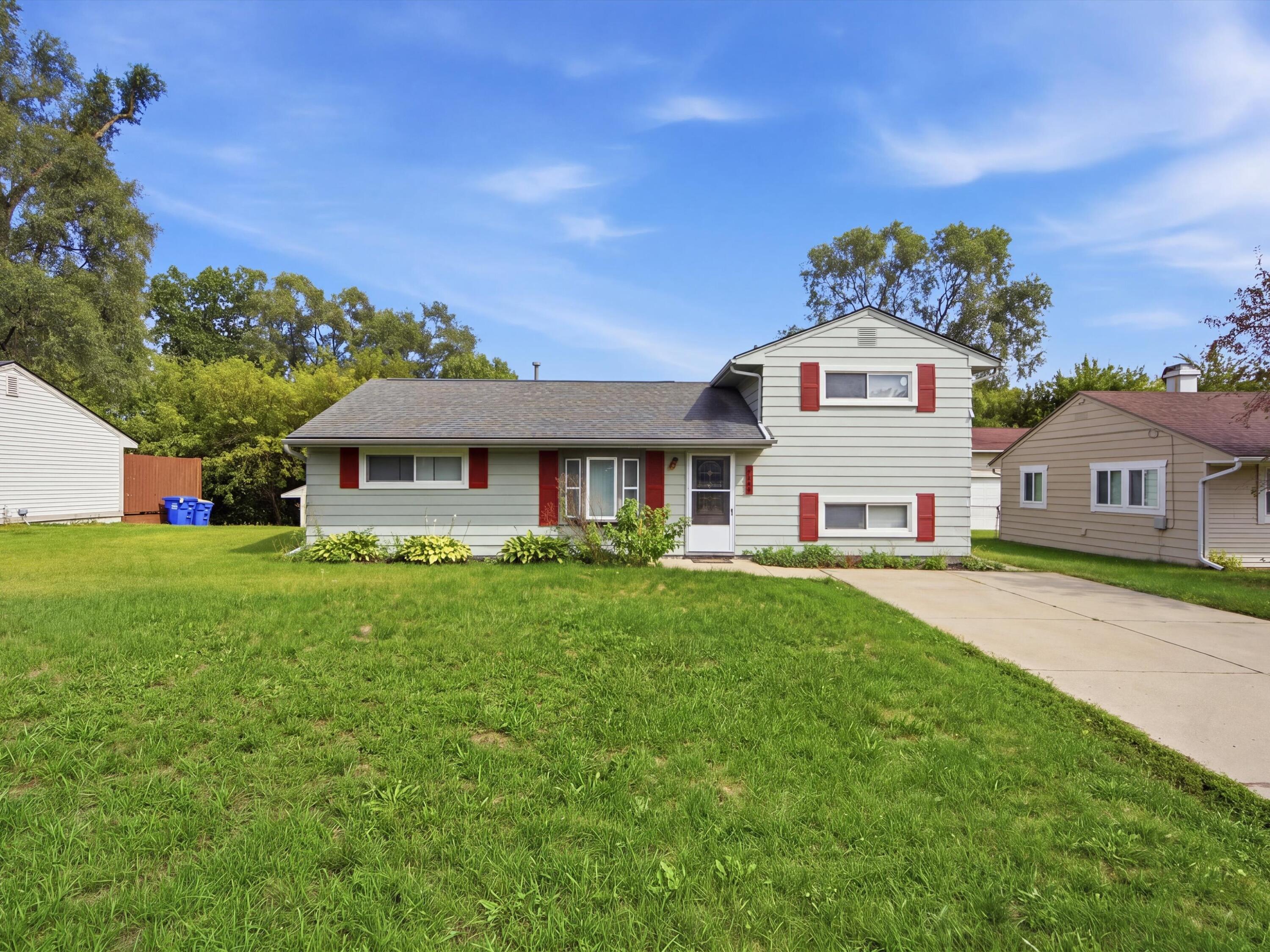 289 S Williams Lake Road