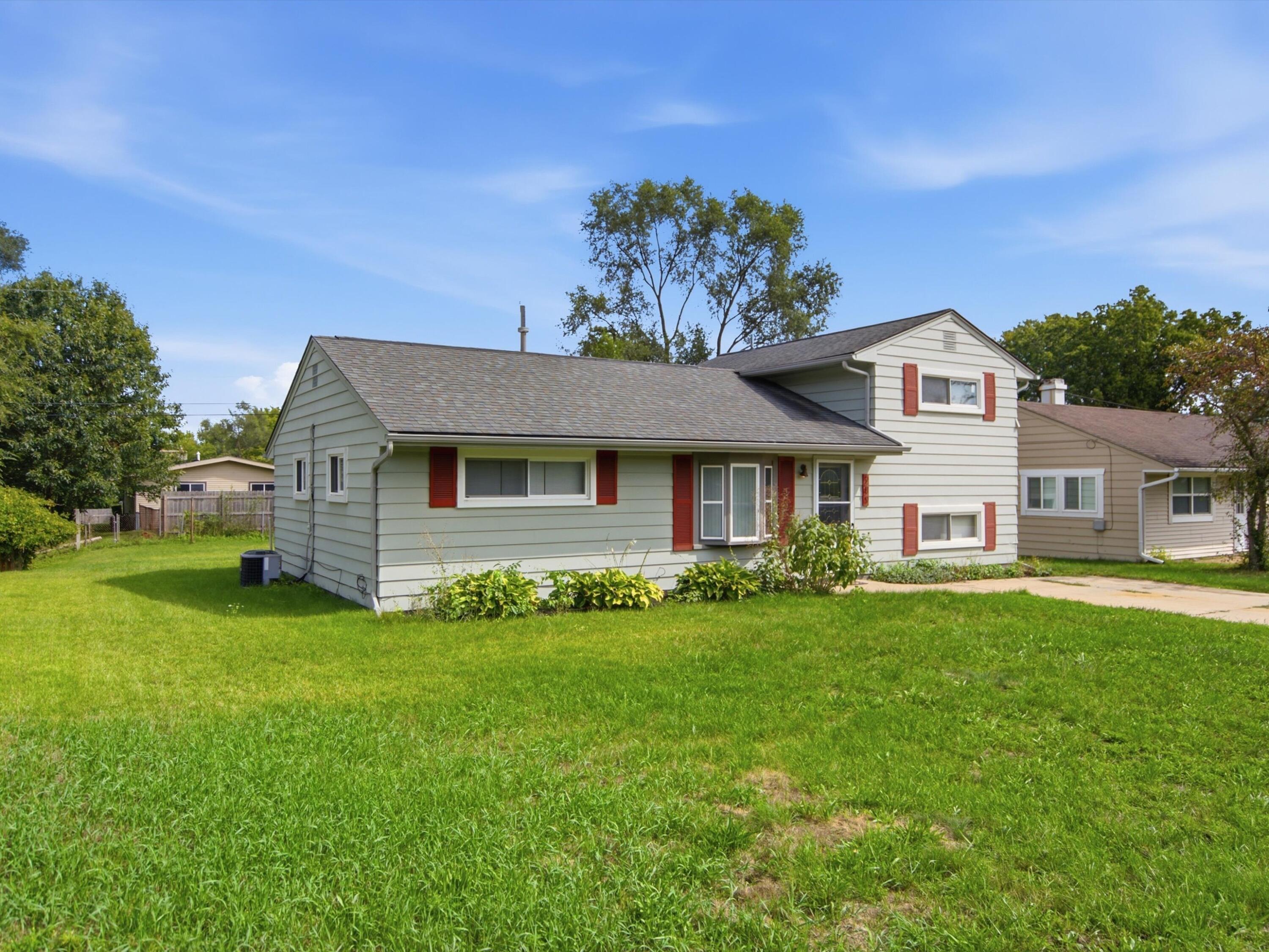 289 S Williams Lake Road