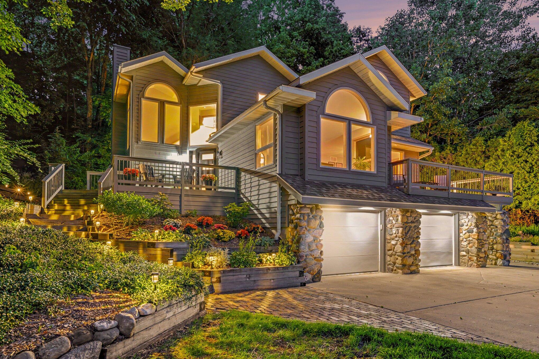 677 Tuttle Road