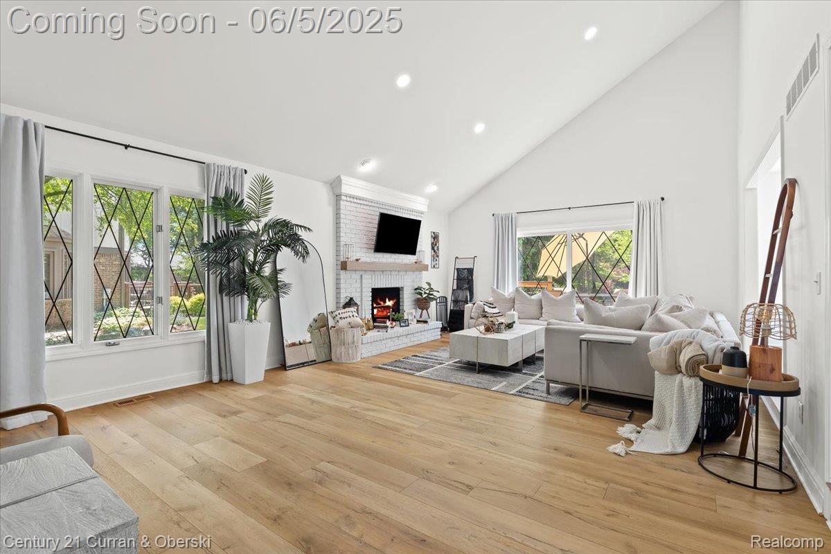 22275 HEATHERIDGE Lane