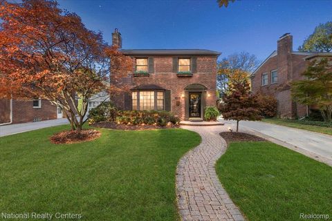 2954 Woodslee Drive Royal Oak City MI 48073