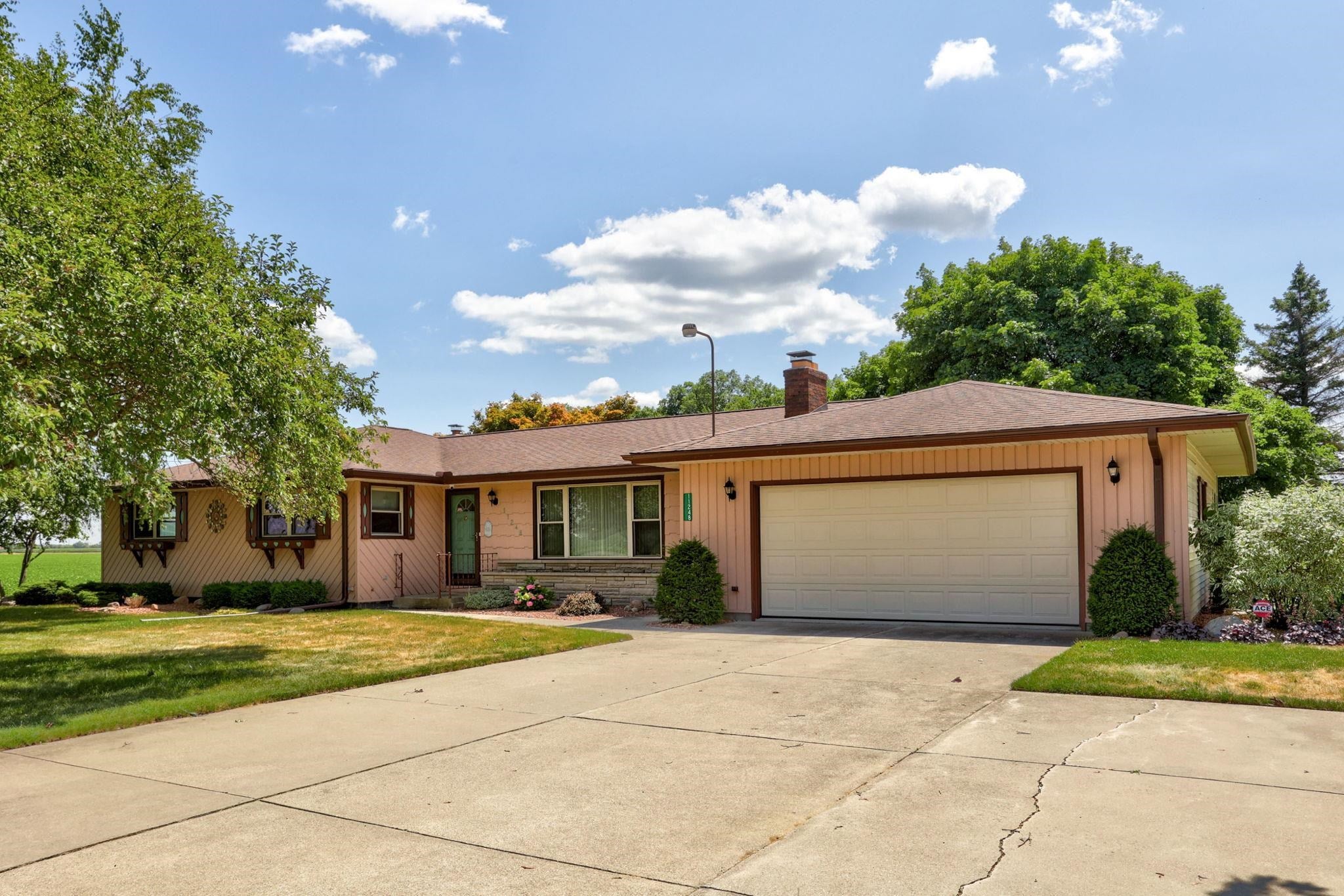 11248 Roedel Road