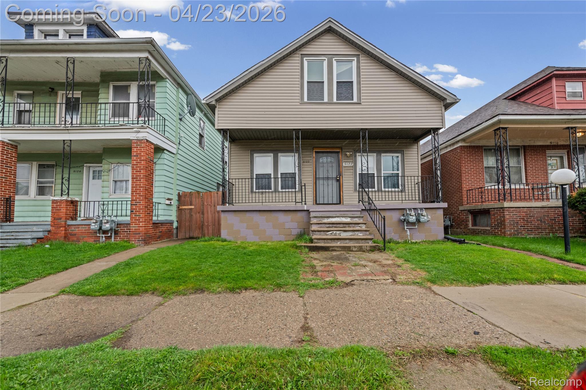 5122 Trowbridge Street