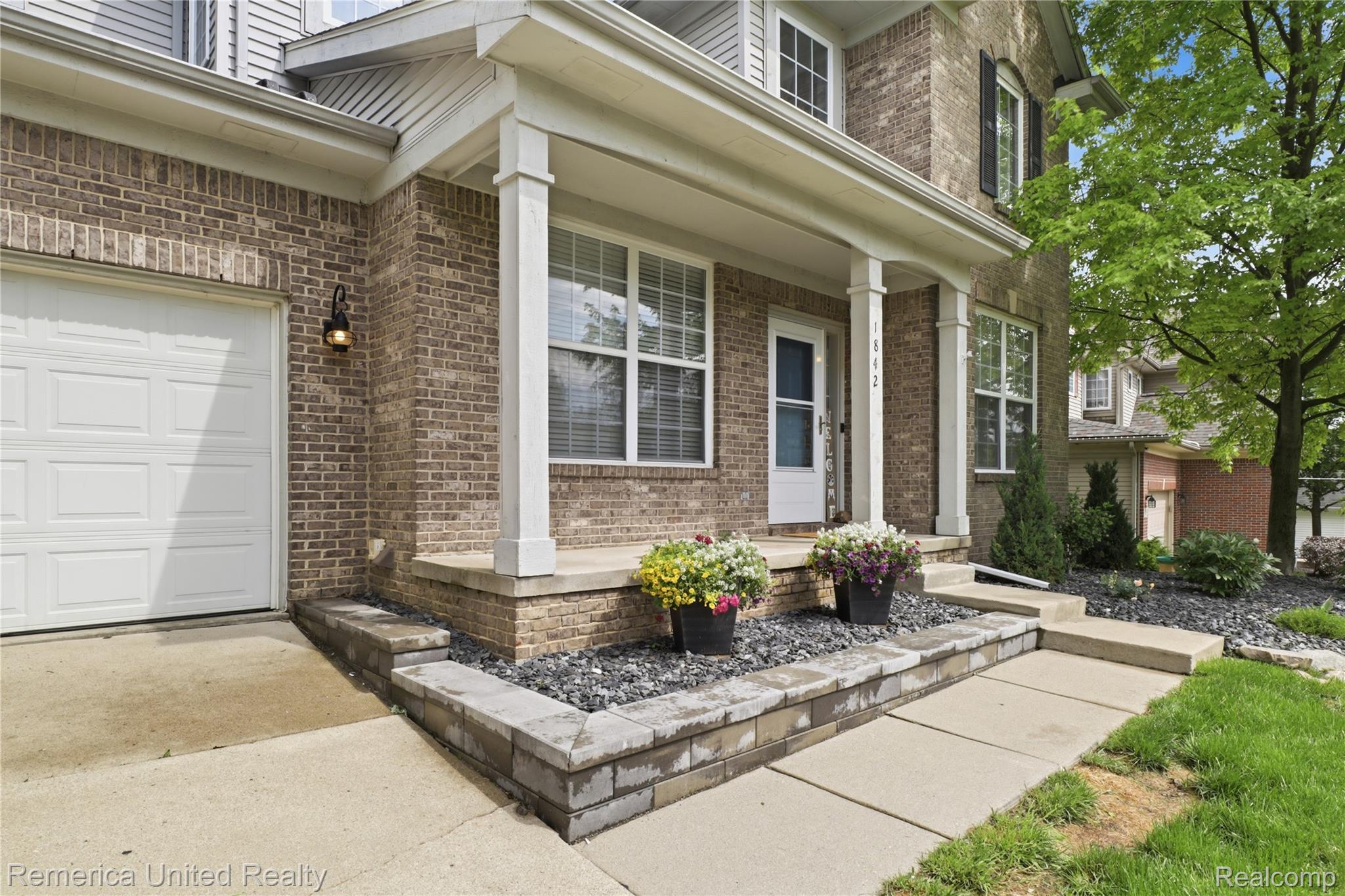 1842 Autumn Glen Drive