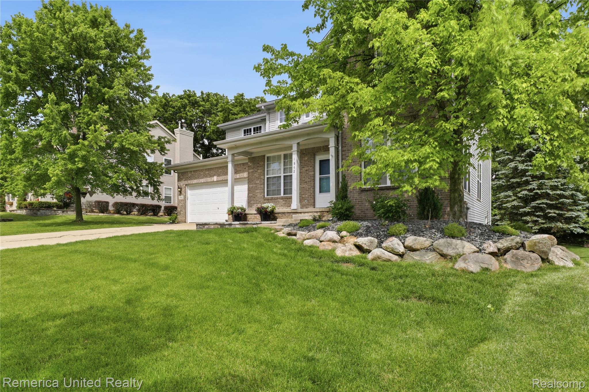 1842 Autumn Glen Drive
