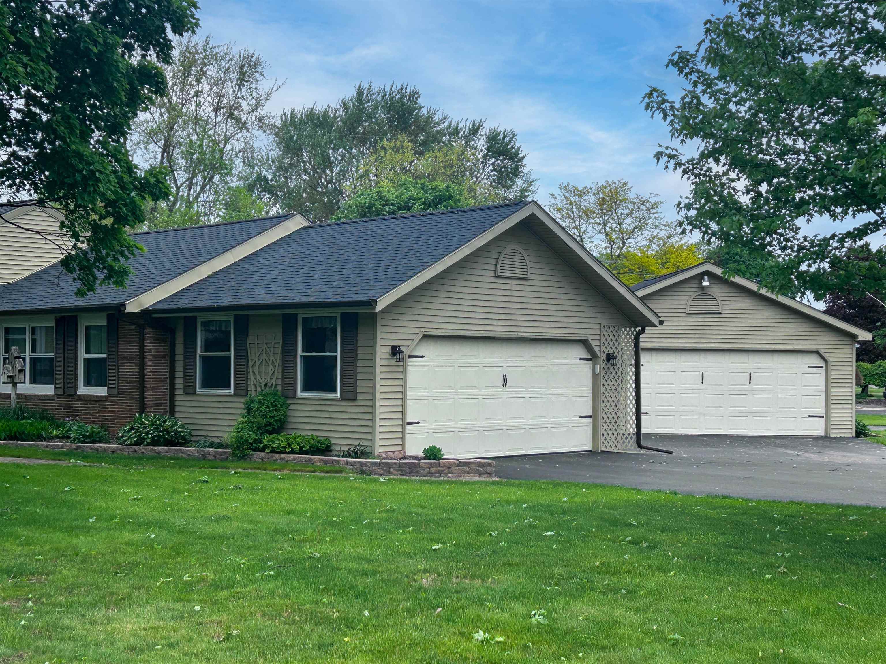 6473 Brookview Drive