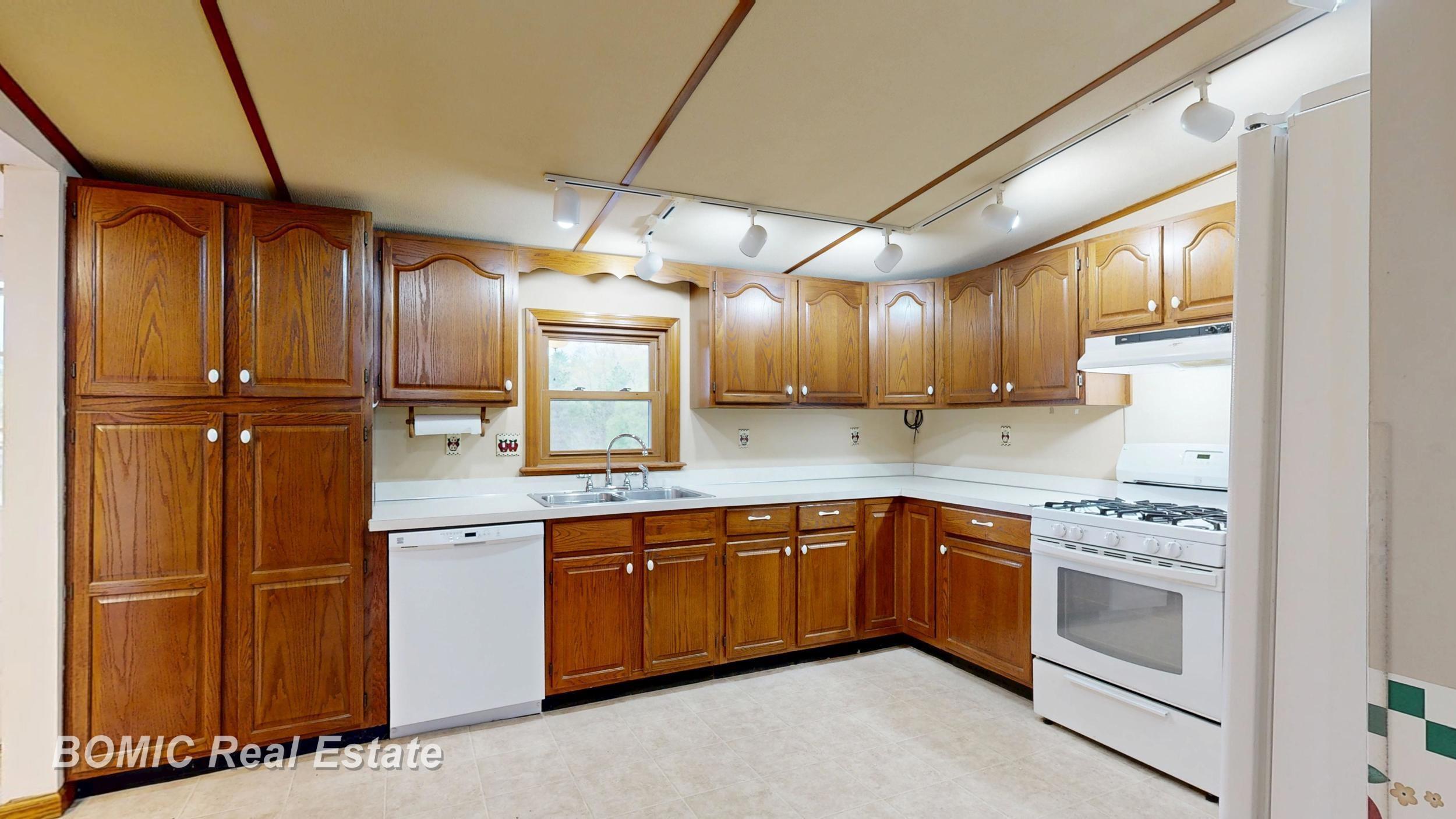 2546 S Sheridan Road