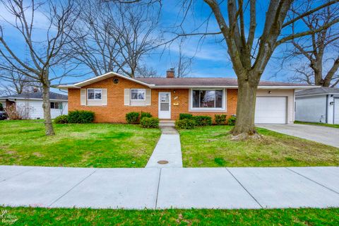 Photo of 704 Briarwood Lane, Fenton City, MI 48430 (MLS # 58050205809)