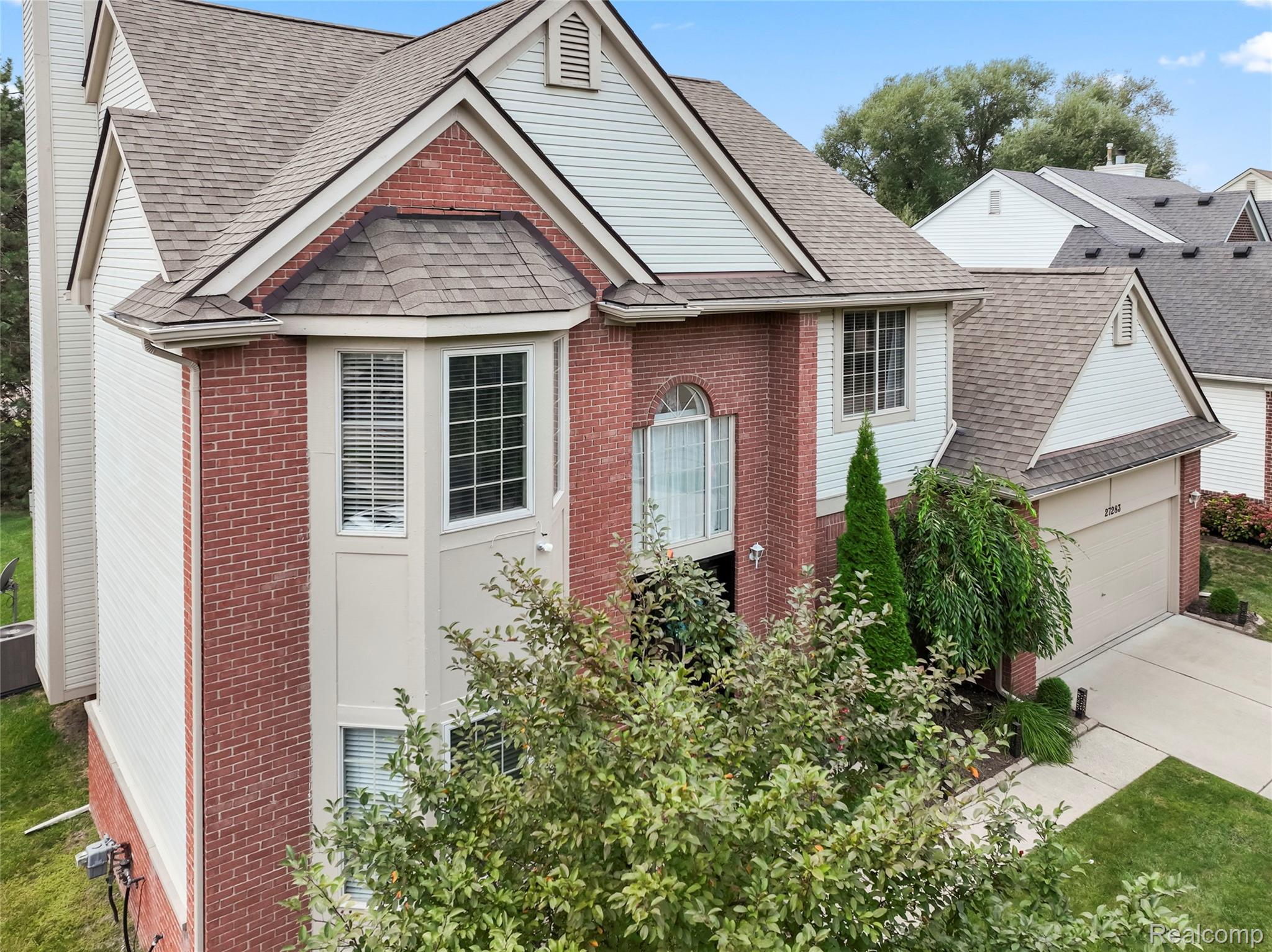27283 Winterset Circle