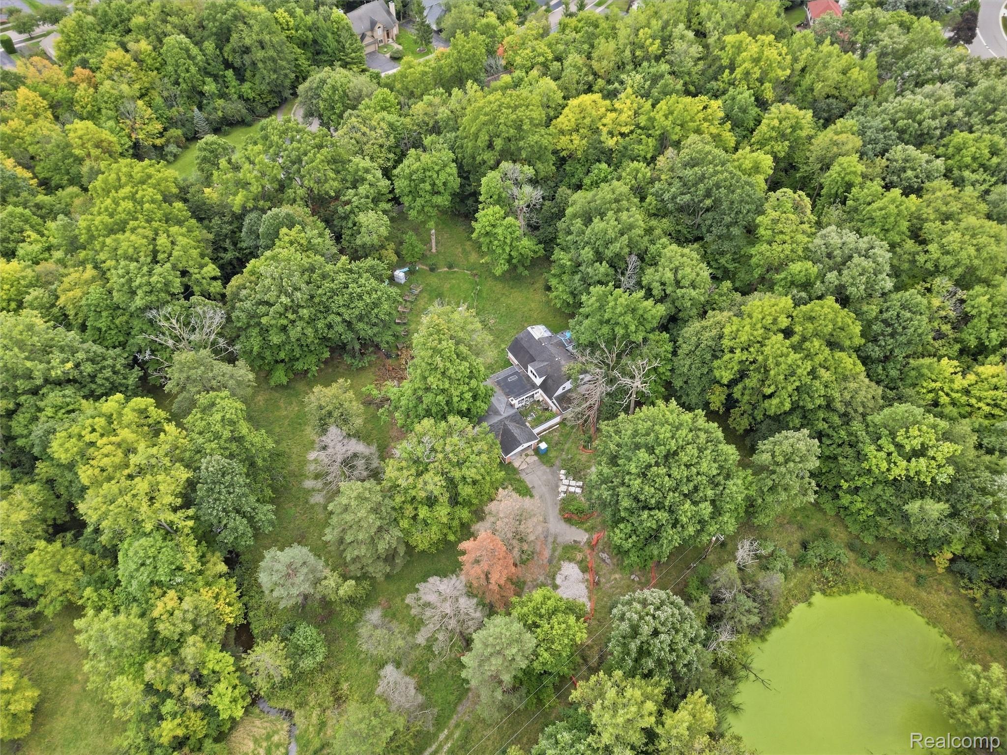6221 W Maple Road