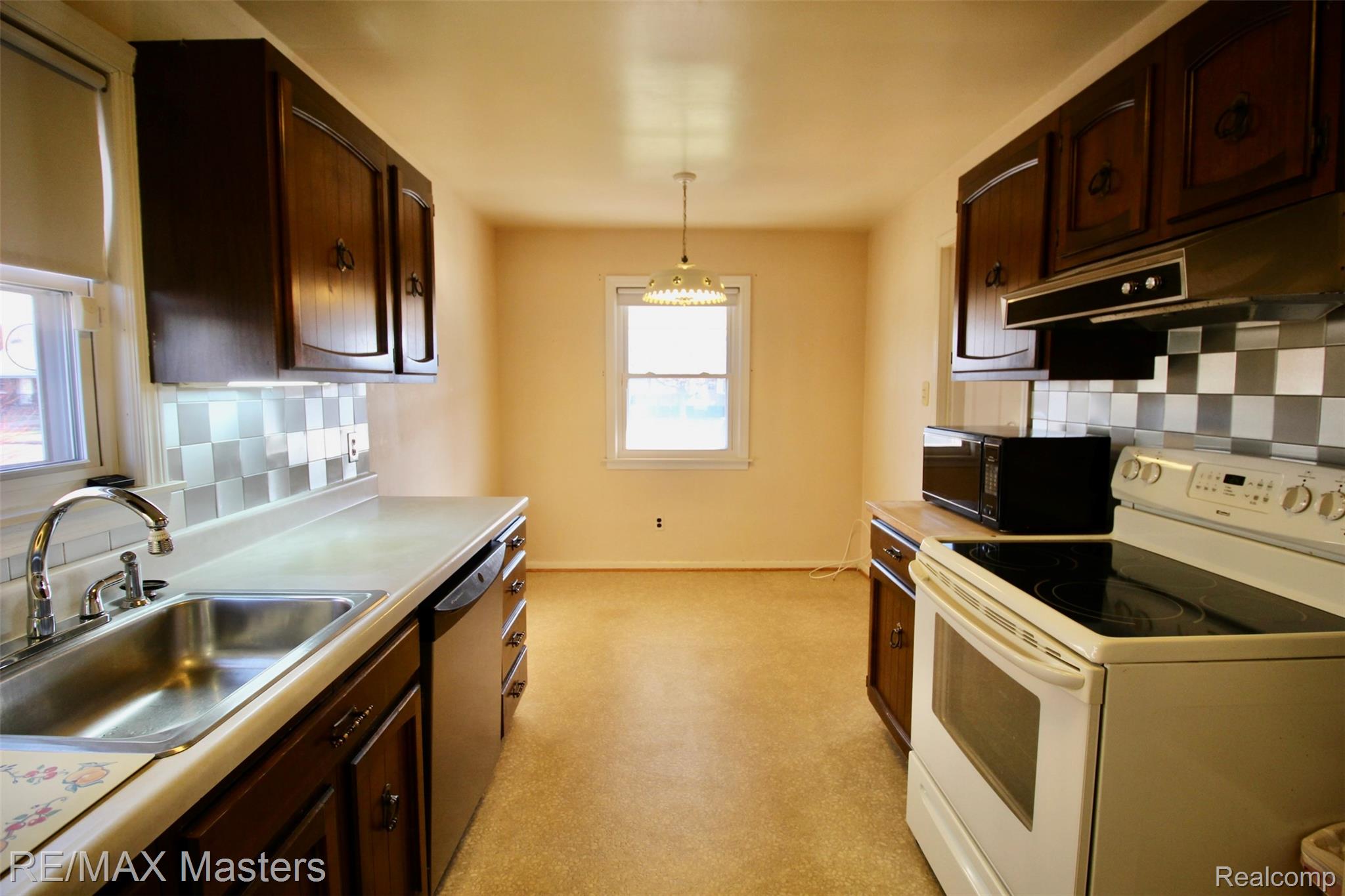 13522 Rosedale Street