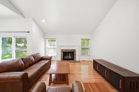 Tiny photo for 712 Glen Oak Drive, Unknown, MI 48158 (MLS # 55026024988)