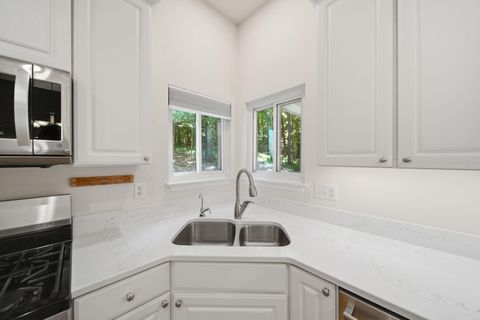 Tiny photo for 712 Glen Oak Drive, Unknown, MI 48158 (MLS # 55026024988)